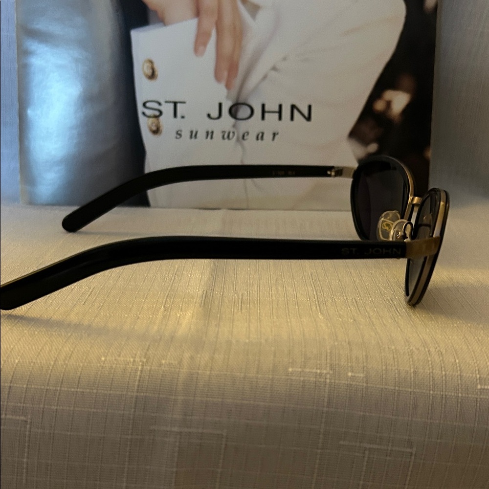 St. John Black and Gold Sunglasses. S-528 BLK - Picture 4 of 5